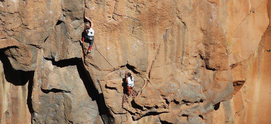 Escalada en el barranco del Agua Escalada en La Palma