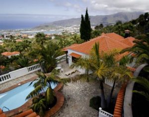 Visita La Palma - Las Palmeras Houses Apartments